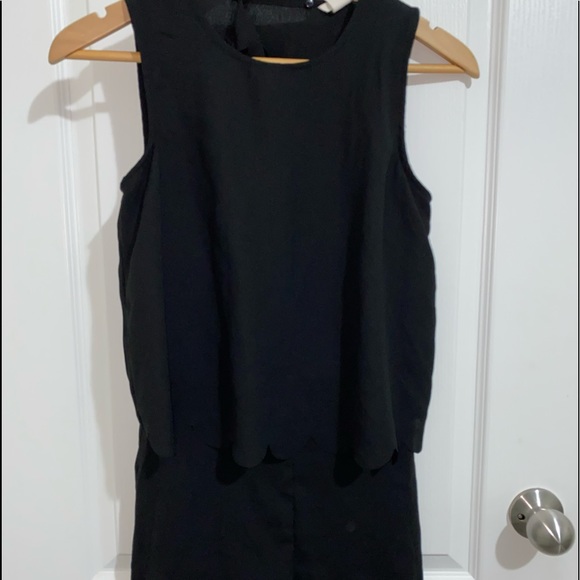 Scalloped Short Romper - Picture 1 of 5